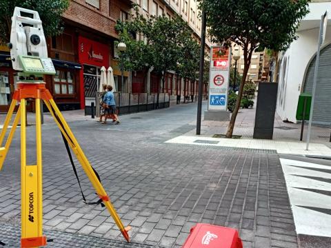 Teodolito en la Calle Galicia de Logroño